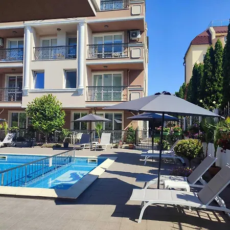 Divela 3 アパート ネセバル