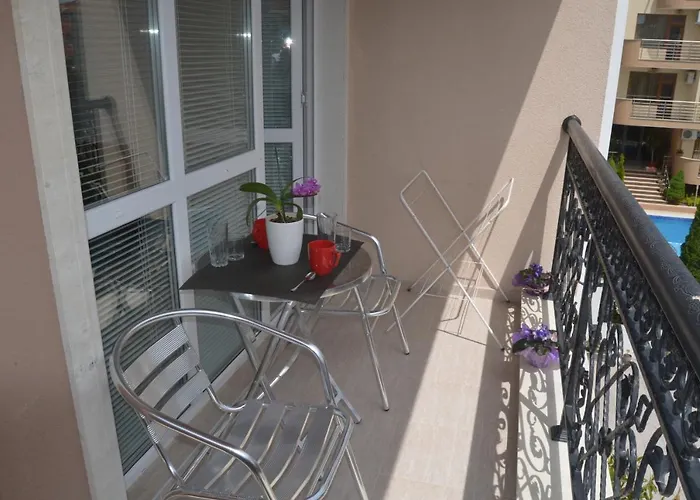 Divela 3 * ネセバル