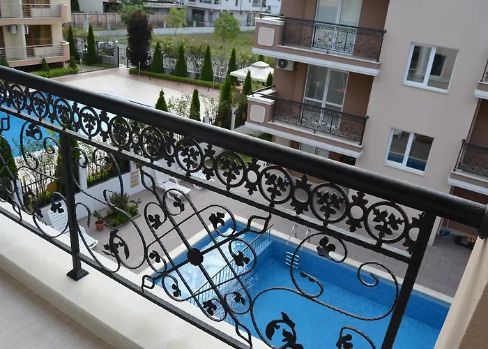 Divela 3 アパート ネセバル